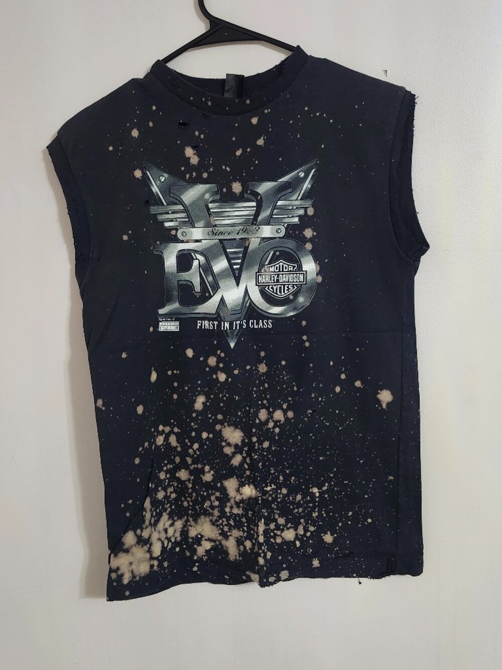 Bleached and Distressed Harley Davidson Cut Off Muscle Tee size M